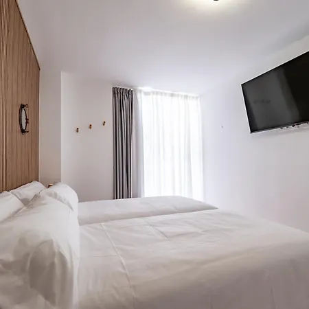 Mora Claros Apartamento *